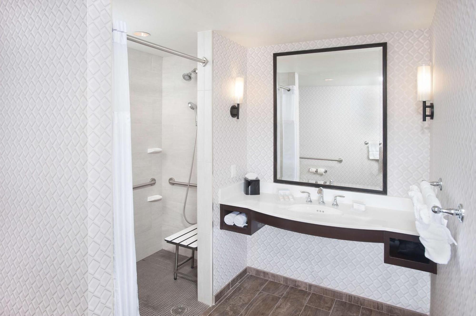 Hilton Garden Inn Burbank Los Angeles Екстер'єр фото
